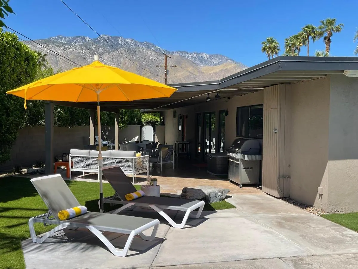 The Hedge House In The Movie Colony Villa Palm Springs