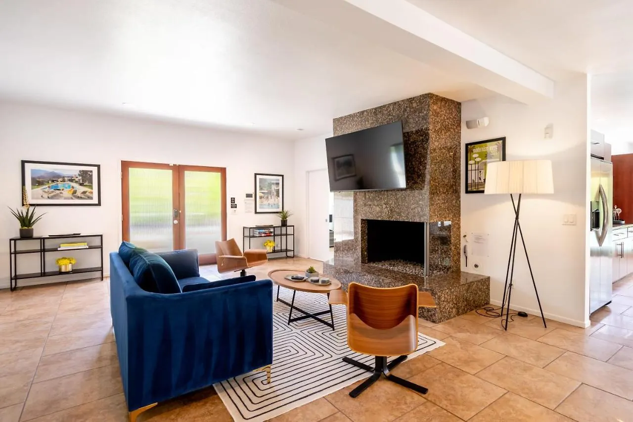 The Hedge House In The Movie Colony Villa Palm Springs